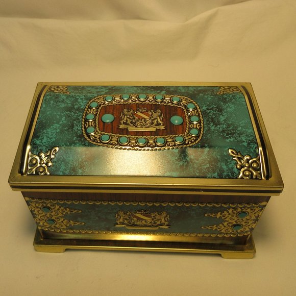 Antique Blue Bird Confectionary Tin - Picture 1 of 7